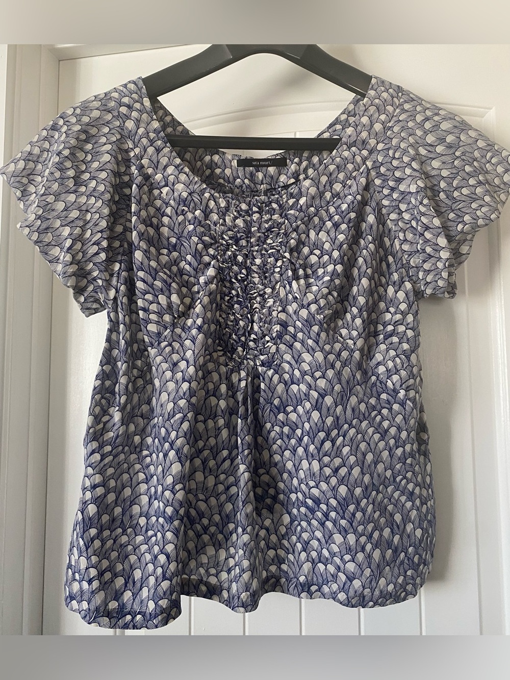Cream/ Navy Patterned Short-Sleeve Women's Top